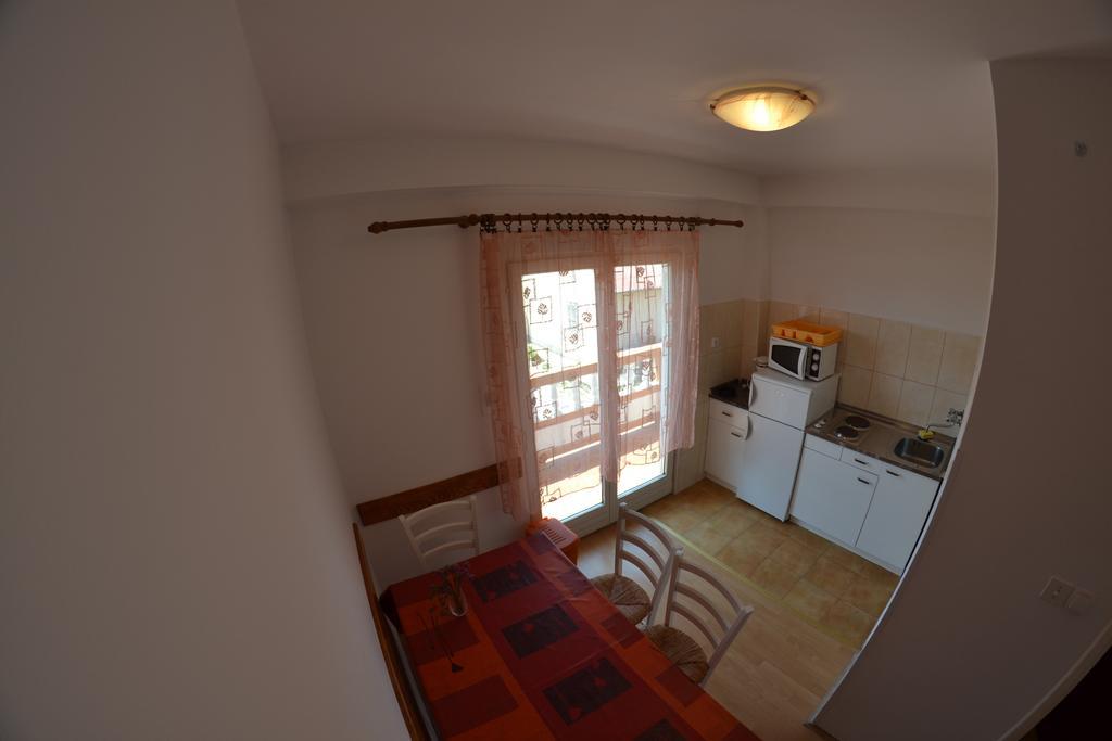 Apartment Beg Rab Town Phòng bức ảnh