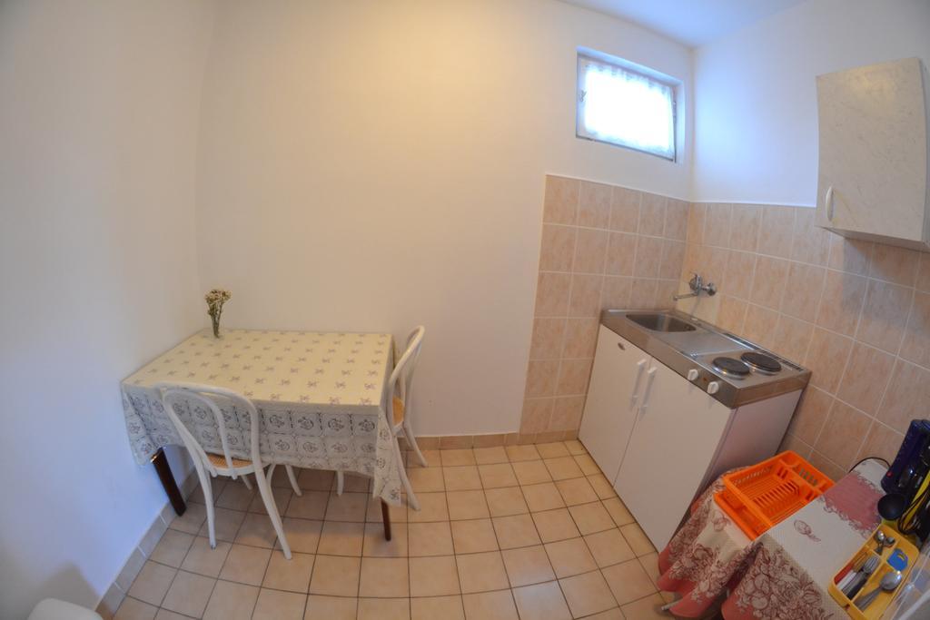 Apartment Beg Rab Town Ngoại thất bức ảnh