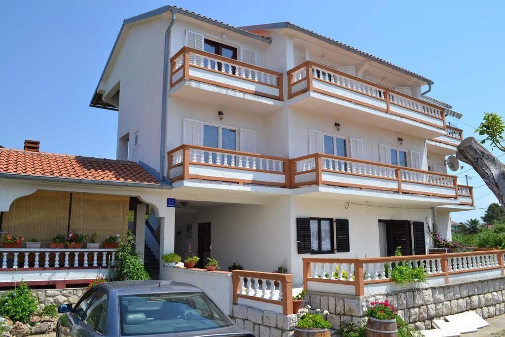 Apartment Beg Rab Town Ngoại thất bức ảnh