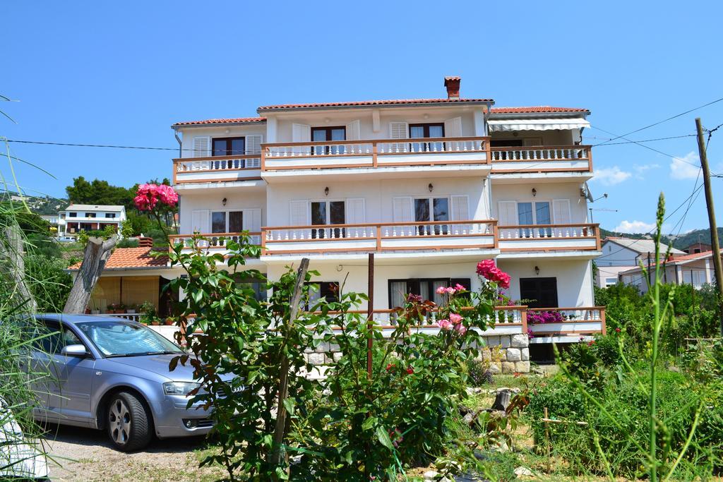 Apartment Beg Rab Town Ngoại thất bức ảnh